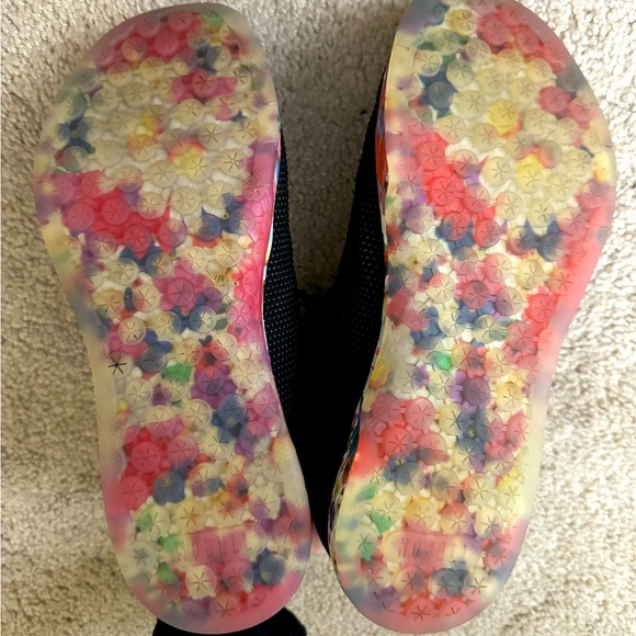 NOBULL Women’s Floral Trainer - Picture 7 of 10